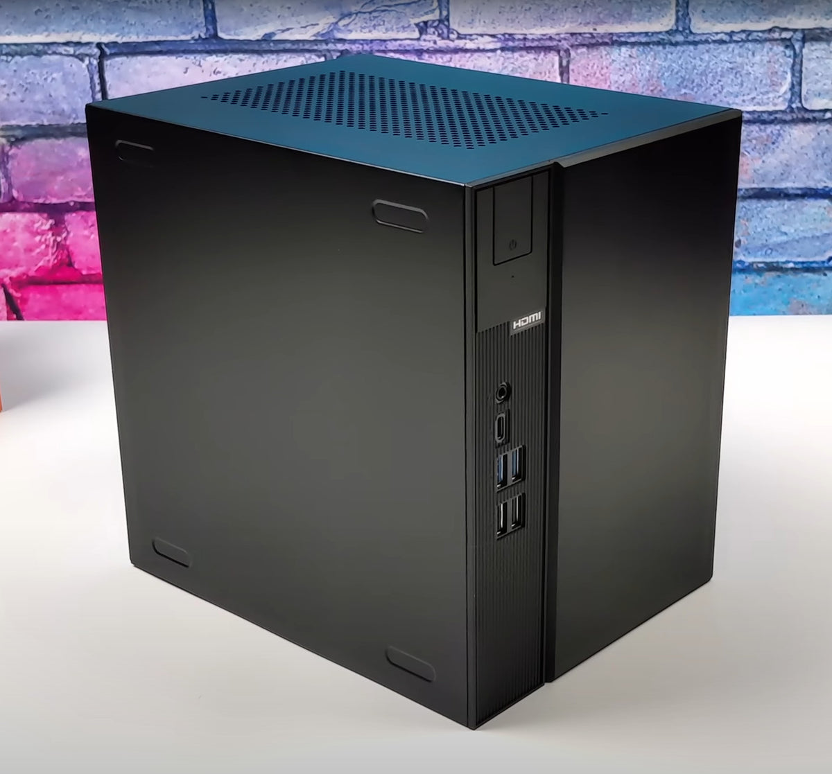EGGY PC ASRock DeskMeet Mini Gaming PC | Ryzen 5 5600 | Radeon RX9060XT | 16GB | 1TB NVMe | Win 11
