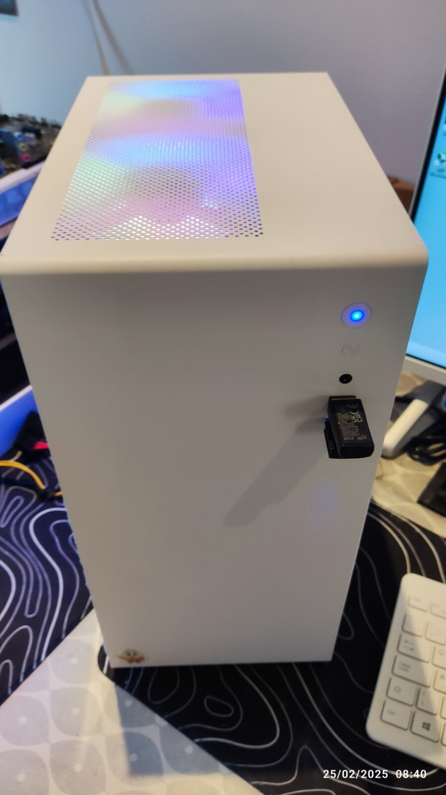 Zenith White RGB Gaming Desktop PC | Intel i5-9400F | 16GB DDR4 | 240GB SSD + 2TB HDD | GTX 1650 | Win 11 Pro